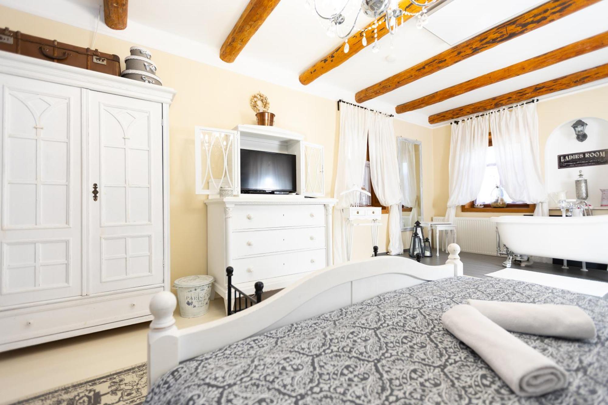 Videki Porta Hotel Herend Bagian luar foto