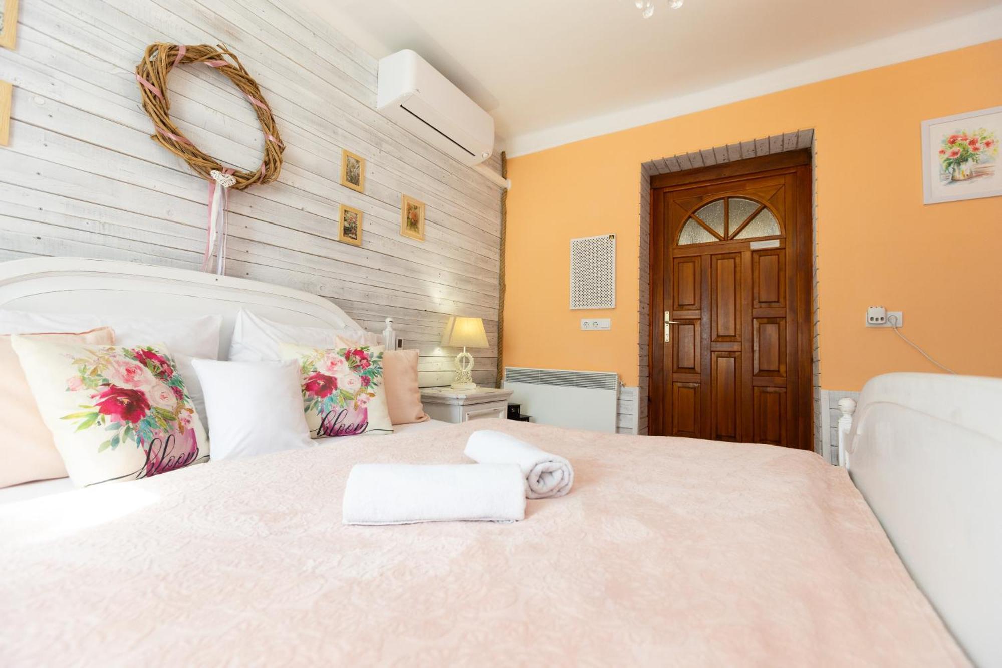 Videki Porta Hotel Herend Bagian luar foto