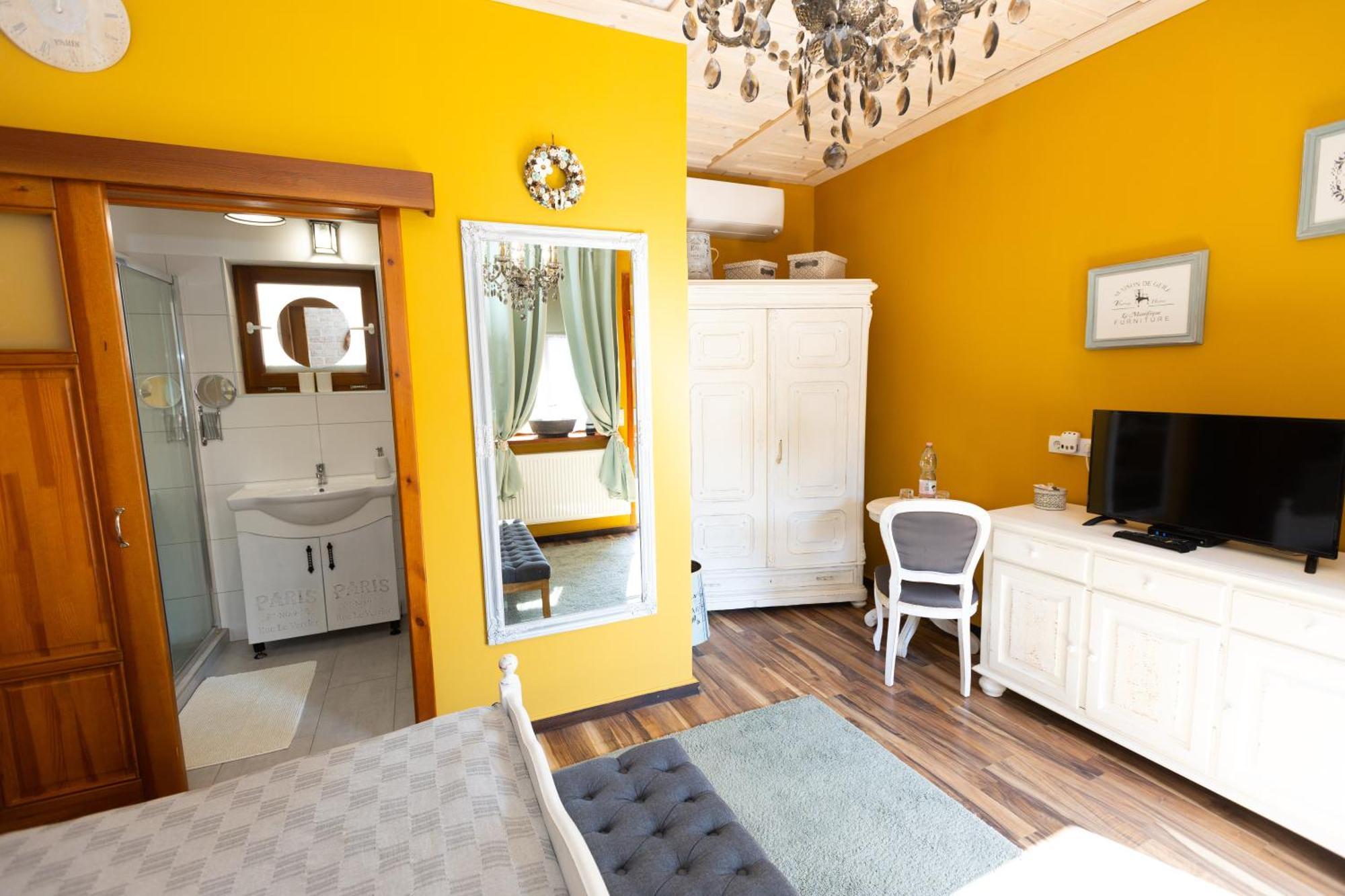 Videki Porta Hotel Herend Bagian luar foto